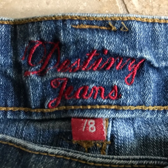 Women’s Embellished Jean Size 7/8 - Picture 4 of 5